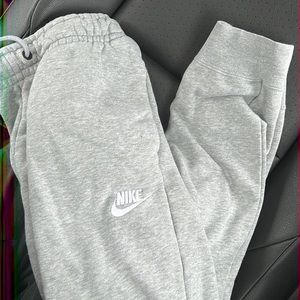 Grey nike sweatpants